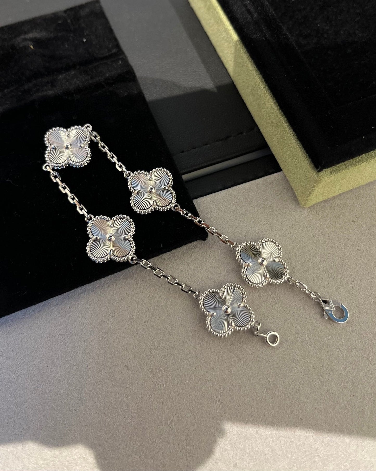 [Windsor Jewelry]CLOVER SILVER 5 MOTIFS BRACELET
