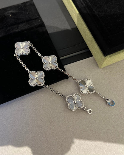 [Windsor Jewelry]CLOVER SILVER 5 MOTIFS BRACELET